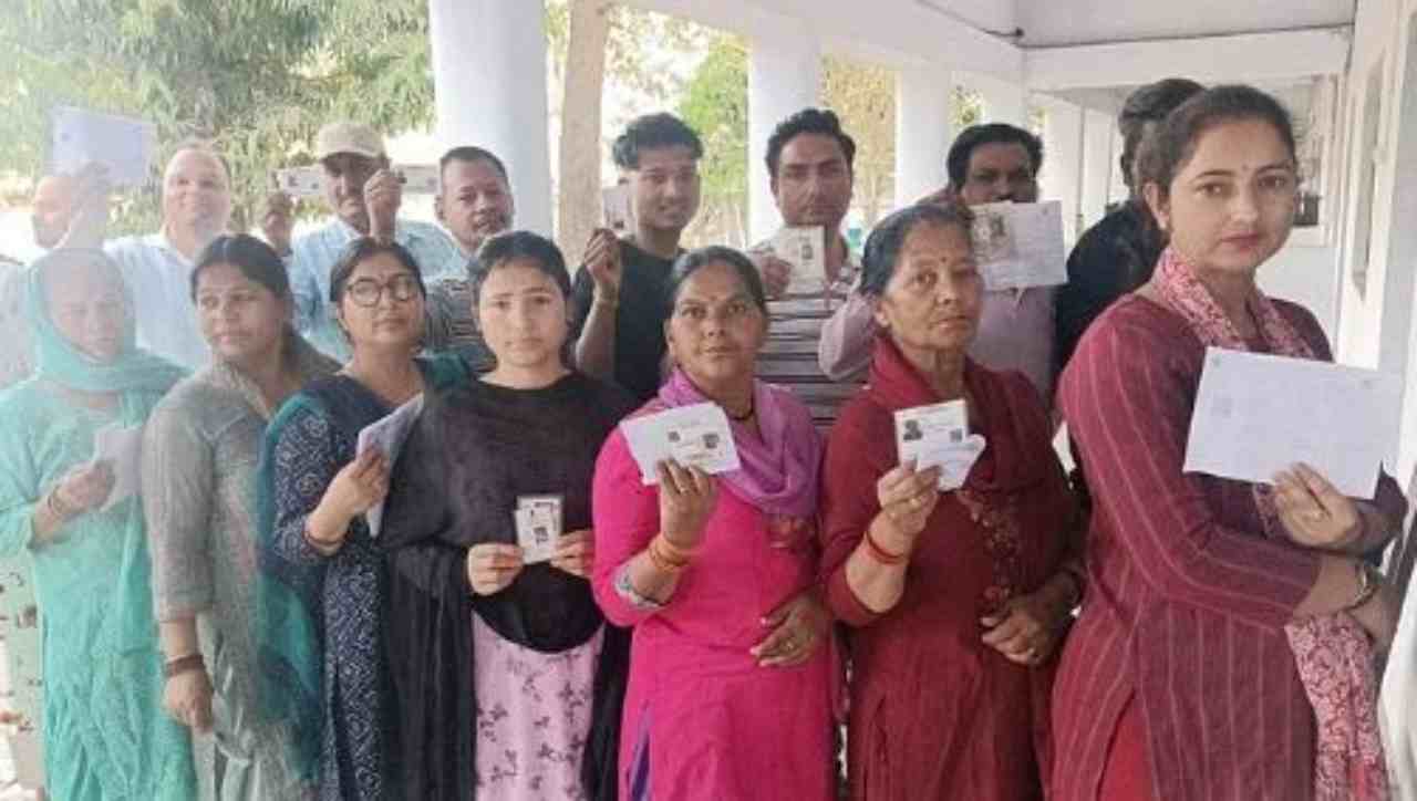 मतदान