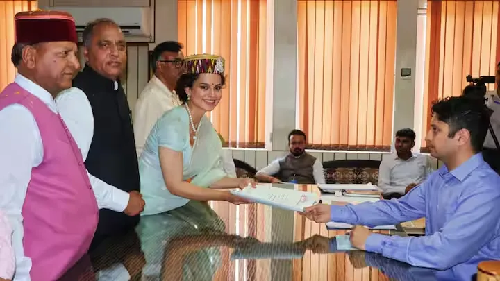 kangana ranaut FILES NOMINATION FROM MANDI