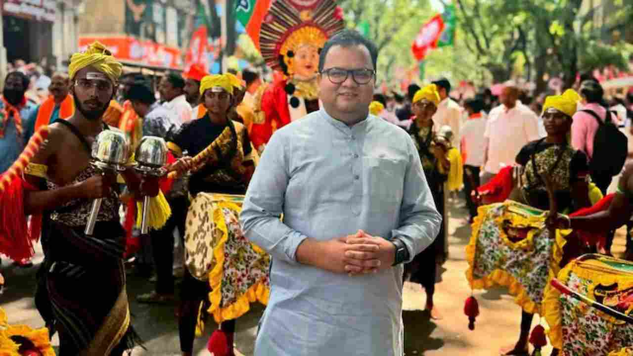 Who is Abhinav Prakash?