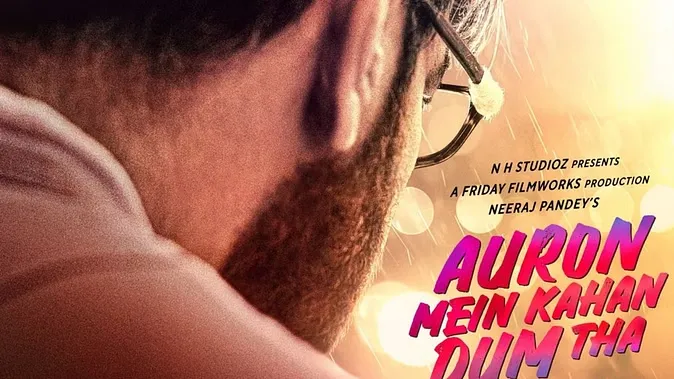Auron Mein Kahan Dum Tha poster out ajay devgn