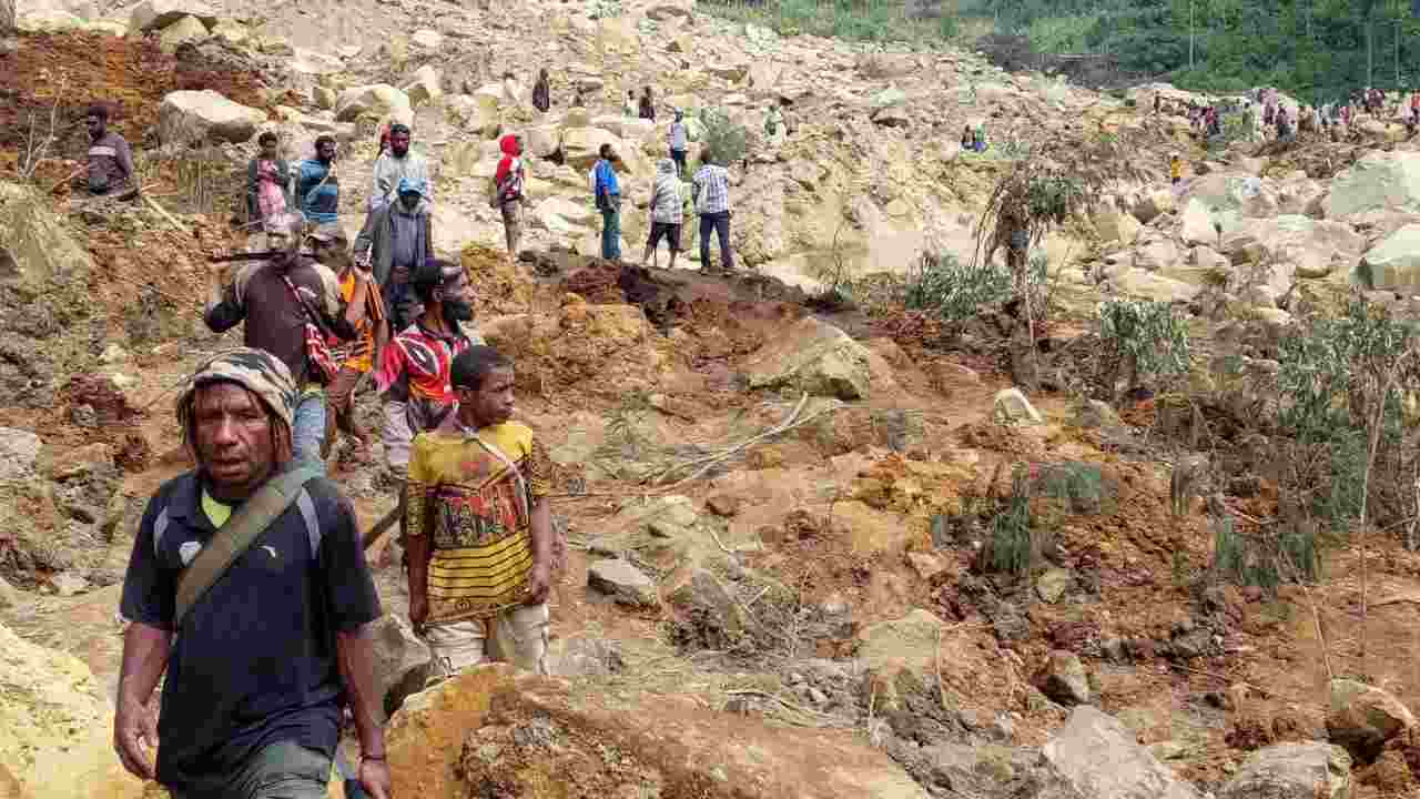 Many people buried due to landslide in Papua New Guinea