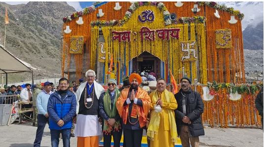 Governor reached Kedarnath Dham
