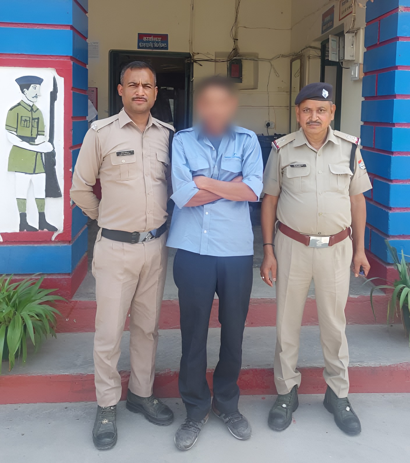शराब के नशे में चारधाम के यात्रियों से भरी बस दौड़ा रहा था ड्राइवर, पुलिस ने अरेस्ट कर ऐसे सिखाया सबक