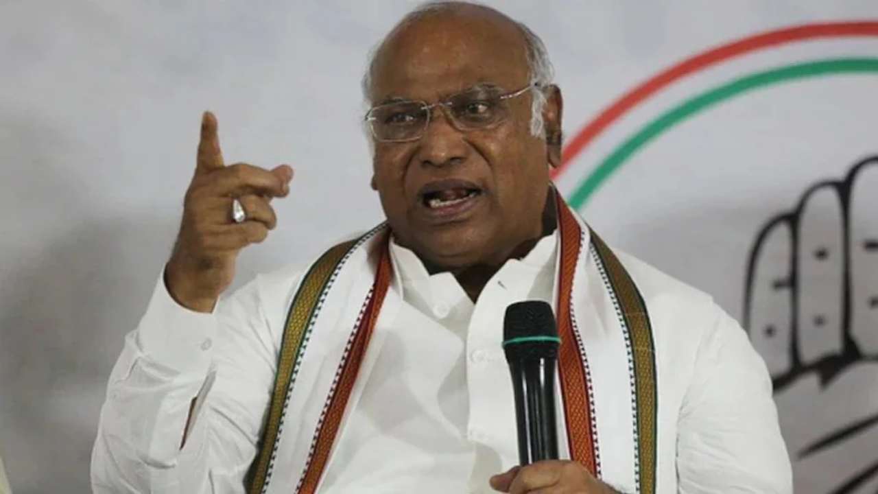 Congress will get more than 295 seats in these elections.