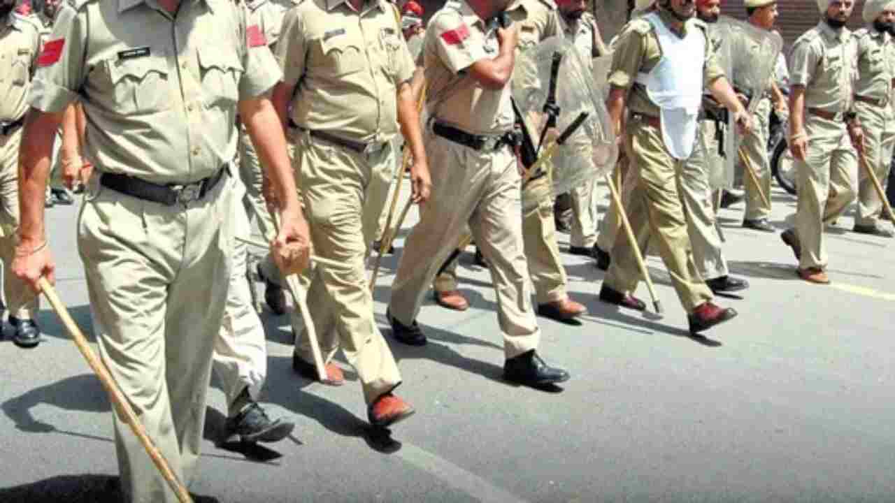 This police officer became a constable from Deputy Superintendent