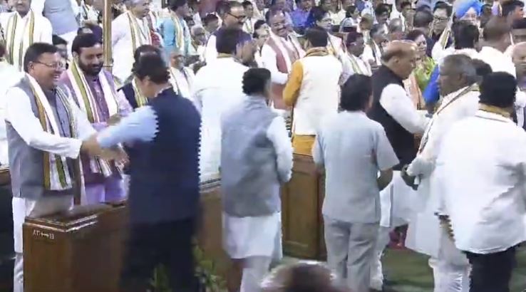 सीएम धामी समेत भाजपा के वरिष्ठ नेताओं ने डाला दिल्ली में डेरा, PM के शपथ समारोह में होंगे शामिल