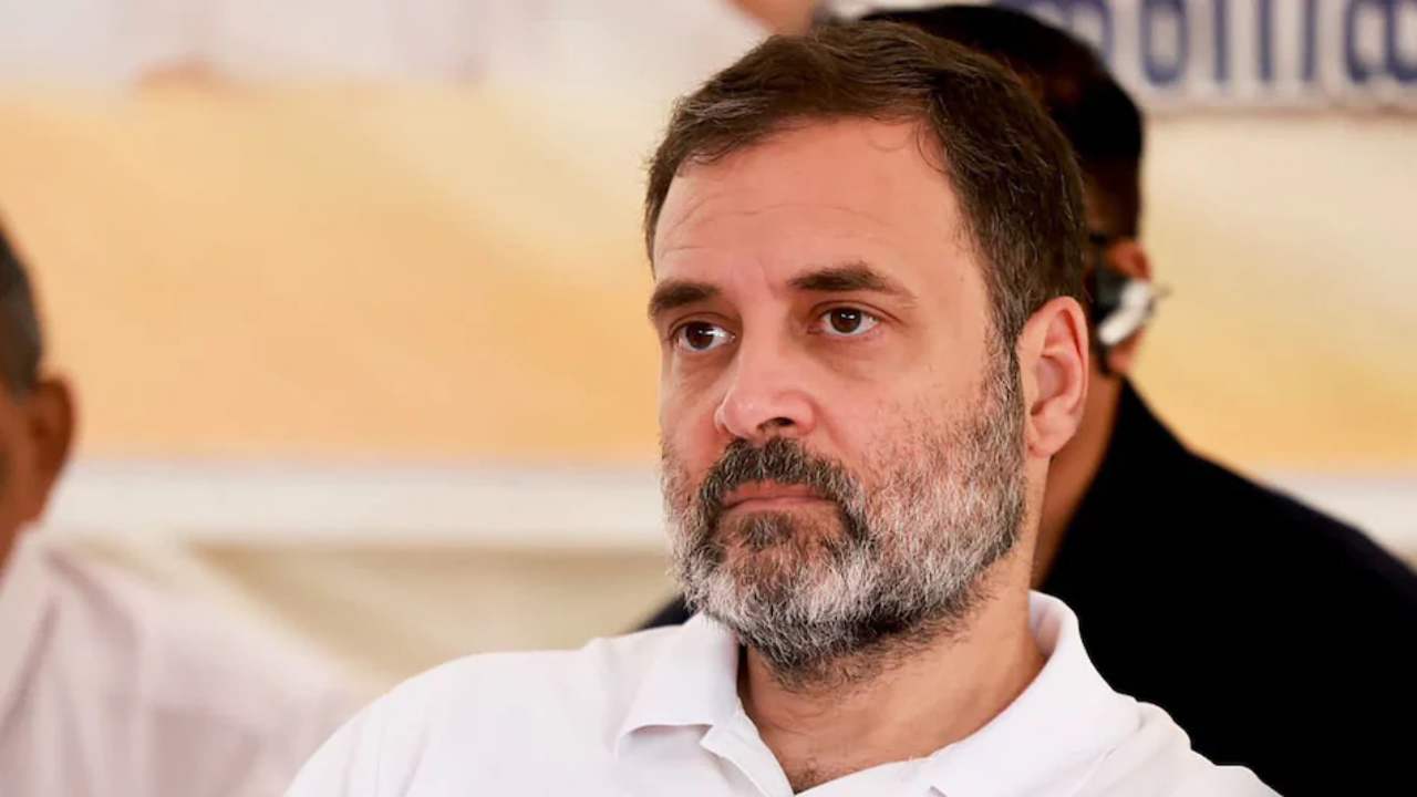Which seat will Rahul Gandhi leave?