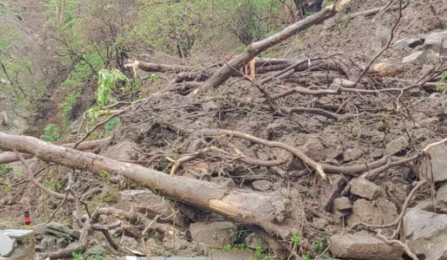 हाइवे बाधित