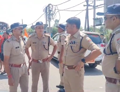 डाक कांवड़ियों के आने का सिलसिला शुरू, SSP ने फील्ड पर उतरकर लिया व्यवस्थाओं का जायजा