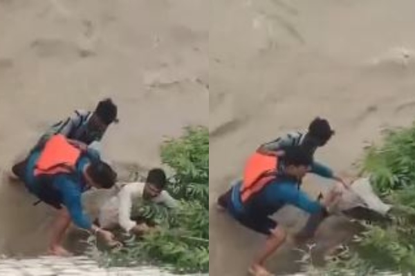 त्रिवेणी घाट में नदी के तेज बहाव में बहा कांवड़िया