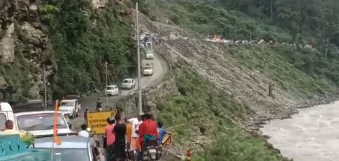 यातायात के लिए सुचारु हुआ गंगोत्री हाईवे