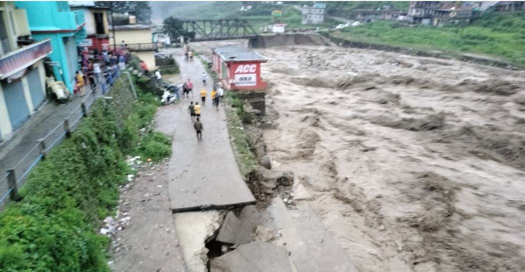 टिहरी में बारिश का कहर
