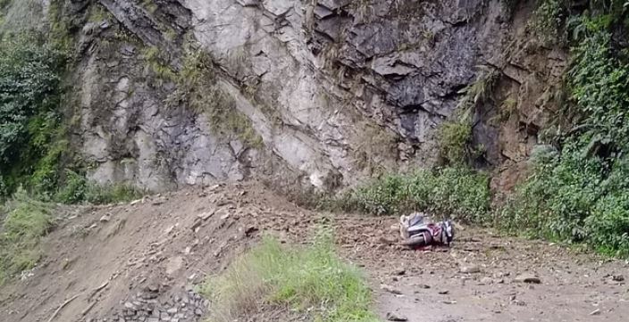 भूस्खलन की चपेट में आने से मौत