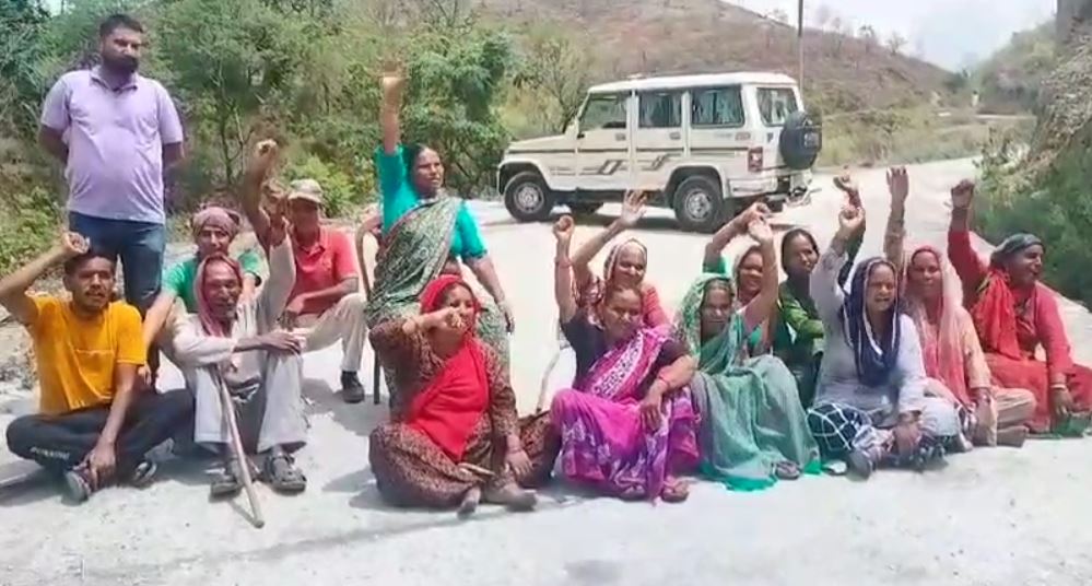 मजदूर फंसे