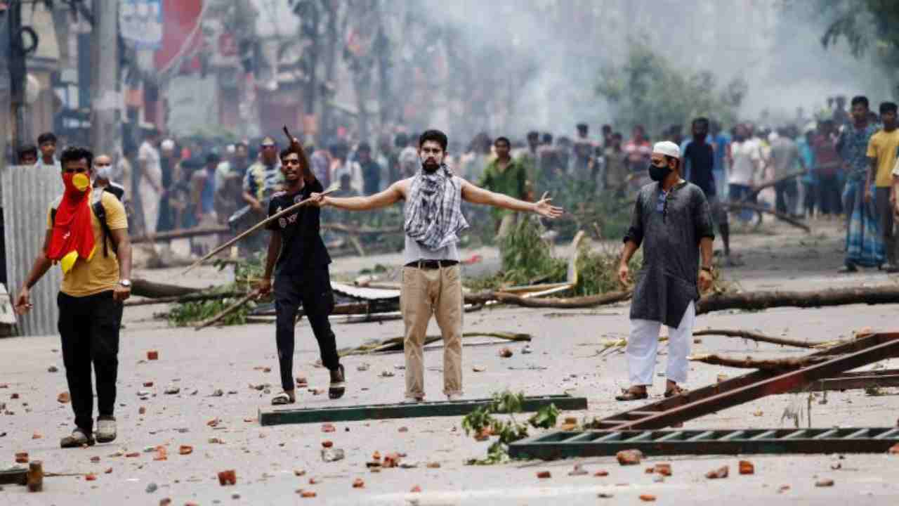 Students protest continues in Bangladesh, 95 deaths in violence