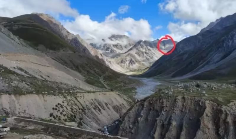ऊं पर्वत से बर्फ गायब