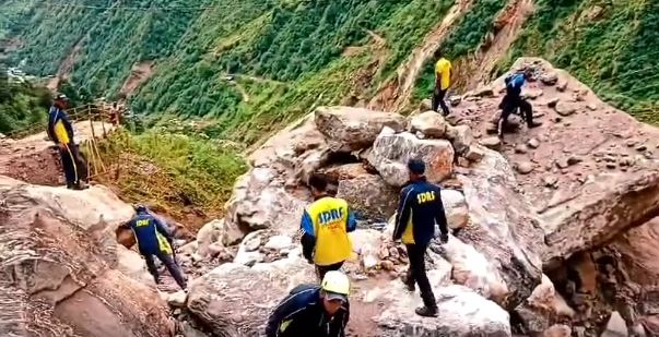 केदारनाथ में रेस्क्यू जारी
