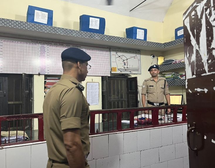 उधम सिंह नगर एसएसपी ने देर रात किया किच्छा कोतवाली का औचक निरीक्षण, पुलिसकर्मियों में मचा हड़कंप