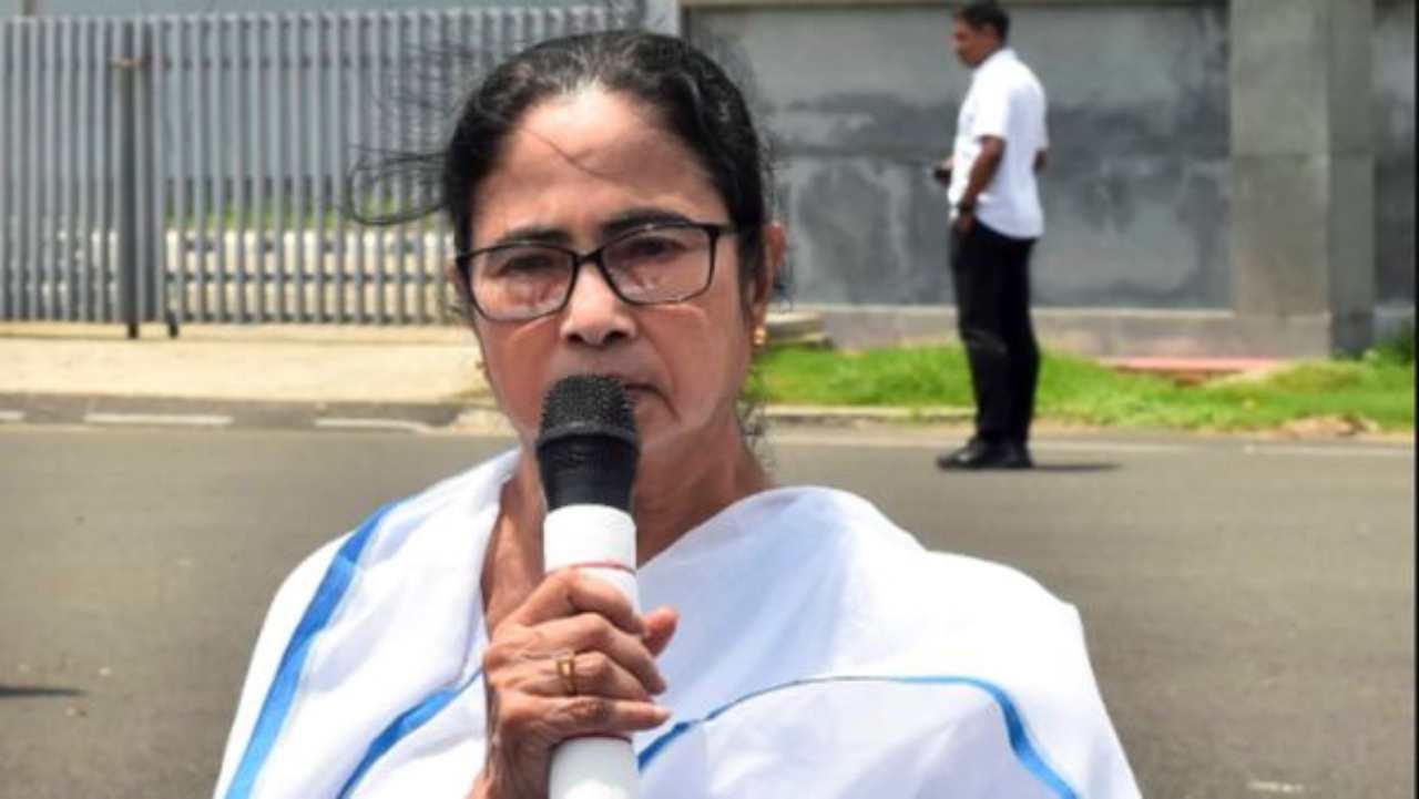 I am not worried about my post, no action will be taken if you return to work, Mamata Banerjee told protesting doctors
