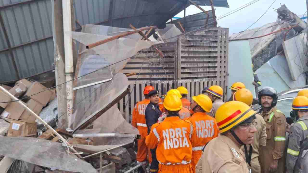 Three storey building collapses in Lucknow, 13 people admitted to hospital, one dead