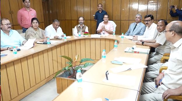 प्रवर समिति की बैठक