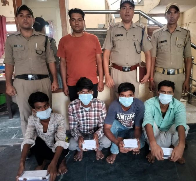 महिलाओं को सम्मोहित कर गहने लूटते थे आरोपी, अंतर्राज्यीय गिरोह का भंडाफोड़
