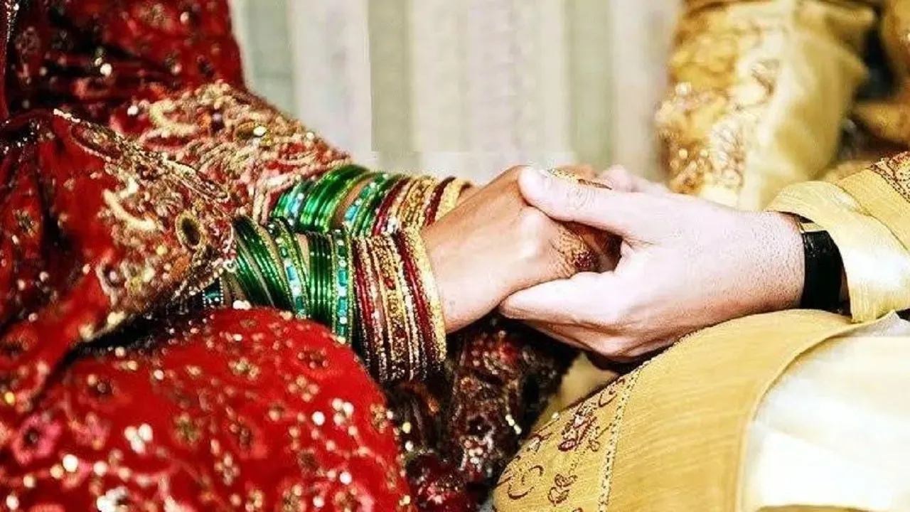 woman married only to get a photo shoot done