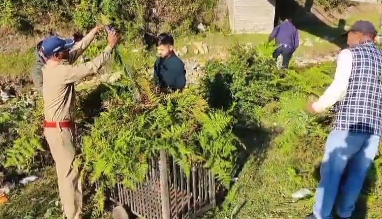 लोहाघाट में गुलदार का आतंक : बच्चे को घायल करने वाला गुलदार वन विभाग की पकड़ से दूर