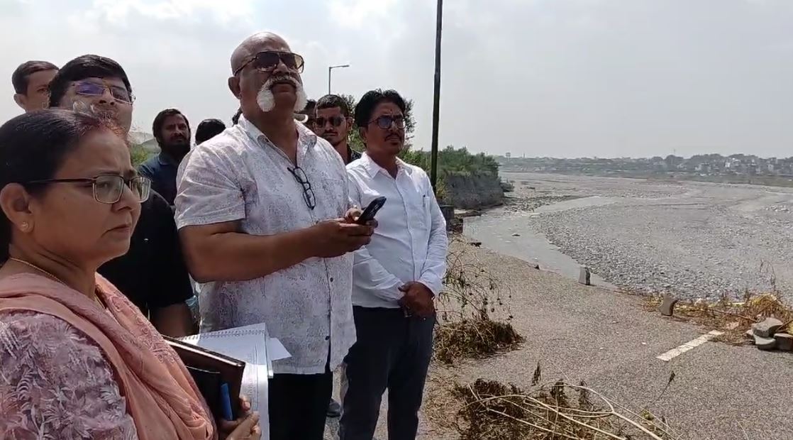 अंर्तराष्ट्रीय स्टेडियम का दौरा