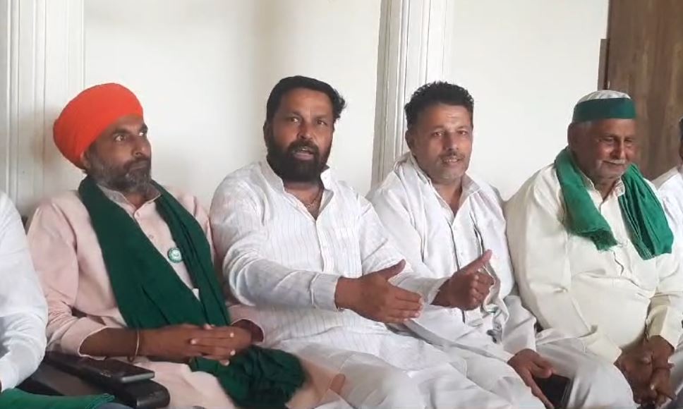 किसानो में आक्रोश