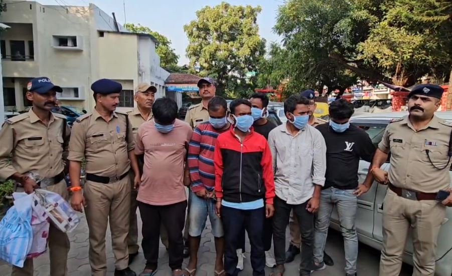 छह आरोपी गिरफ्तार