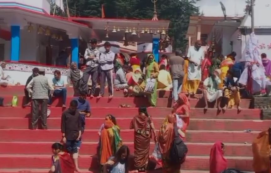 भक्तों का तांता