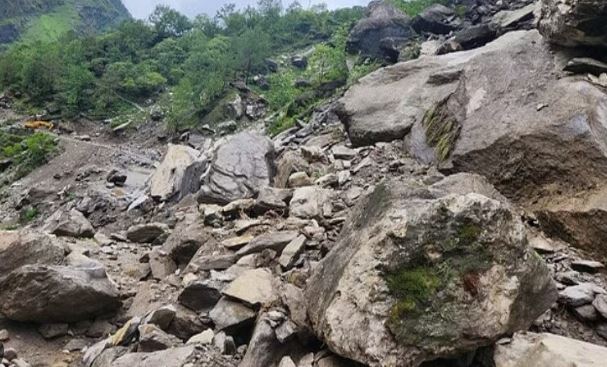 रोड बंद