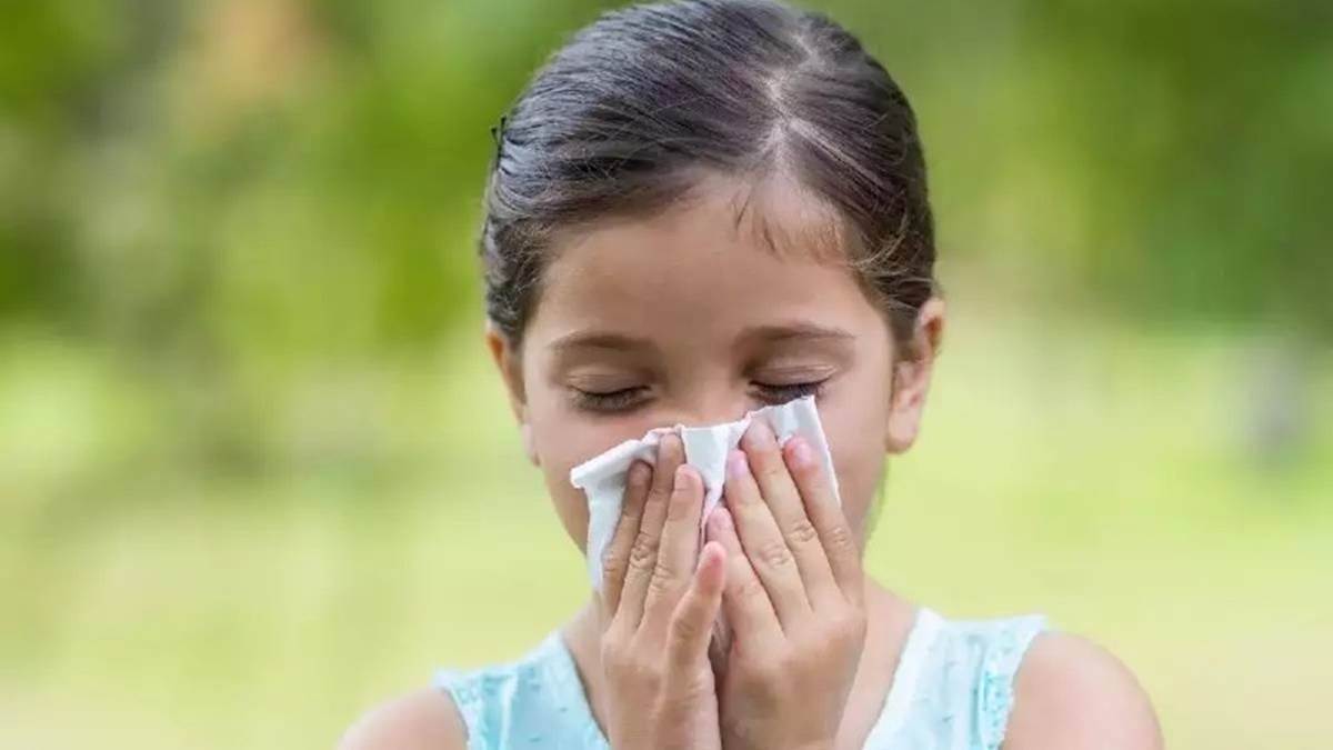 बदलते मौसम में हो सकते हैं बीमार
