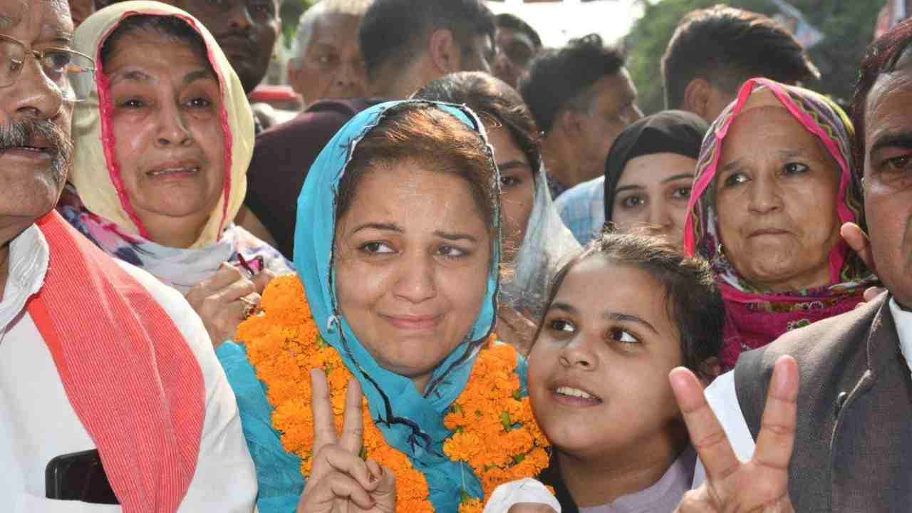 This candidate won from Sisamau seat of UP