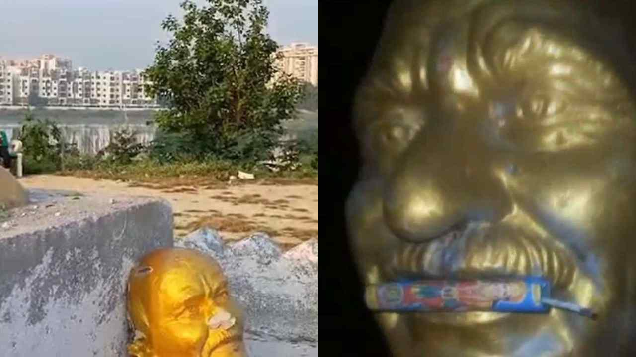 Cracker burst in Mahatma Gandhi's mouth, head broken, insulted on Diwali