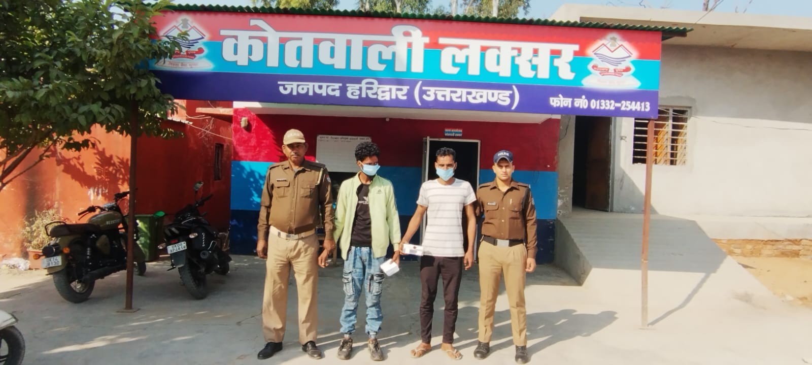 नशे के खिलाफ पुलिस का प्रहार, दो स्मैक तस्करों को किया अरेस्ट