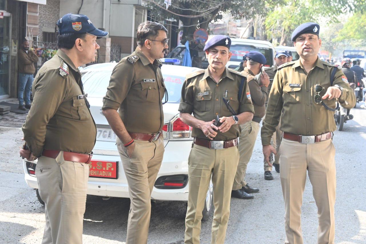 यातायात नियमों का उल्लघंन करने वाले वालों के खिलाफ दून पुलिस सख्त