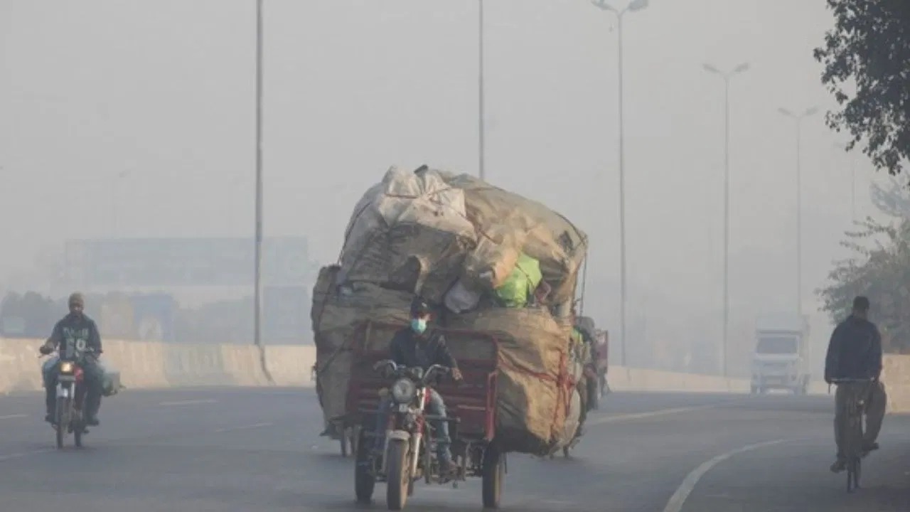 pakistan-air-pollution-lahore-aqi-1900