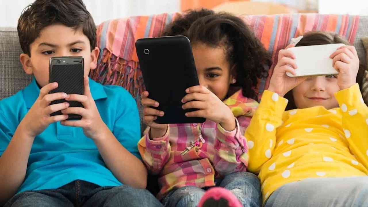 Social media is going to be banned in this country for children below 16 years of age