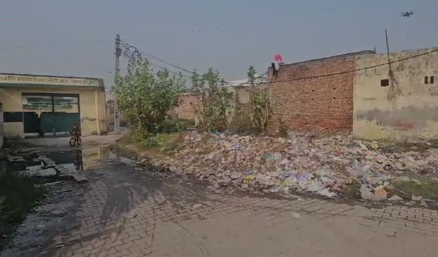 गंदगी का अंबार