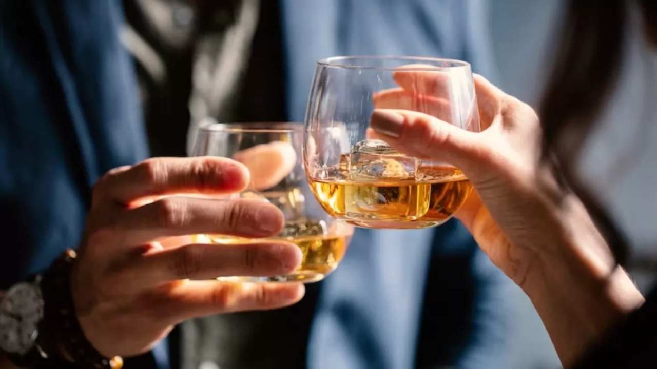 If you are going to drink alcohol in Delhi then either know the rules.