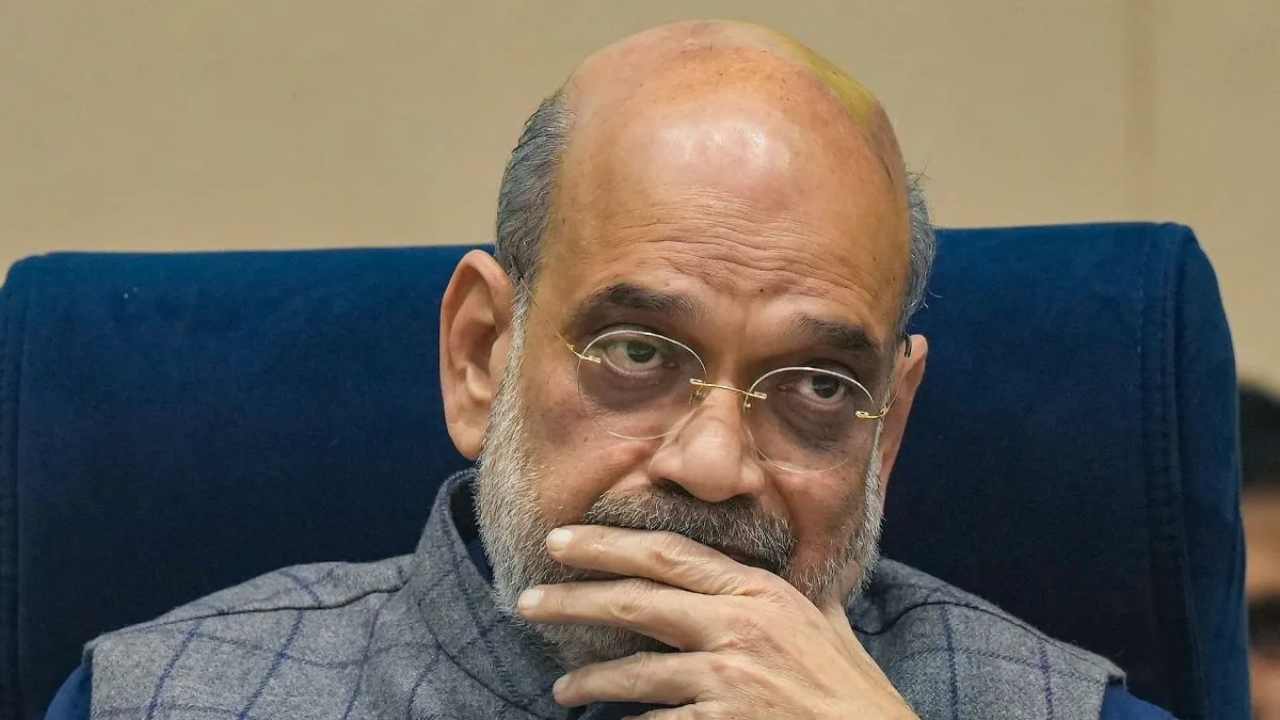 What did Amit Shah say on the statement insulting Ambedkar?