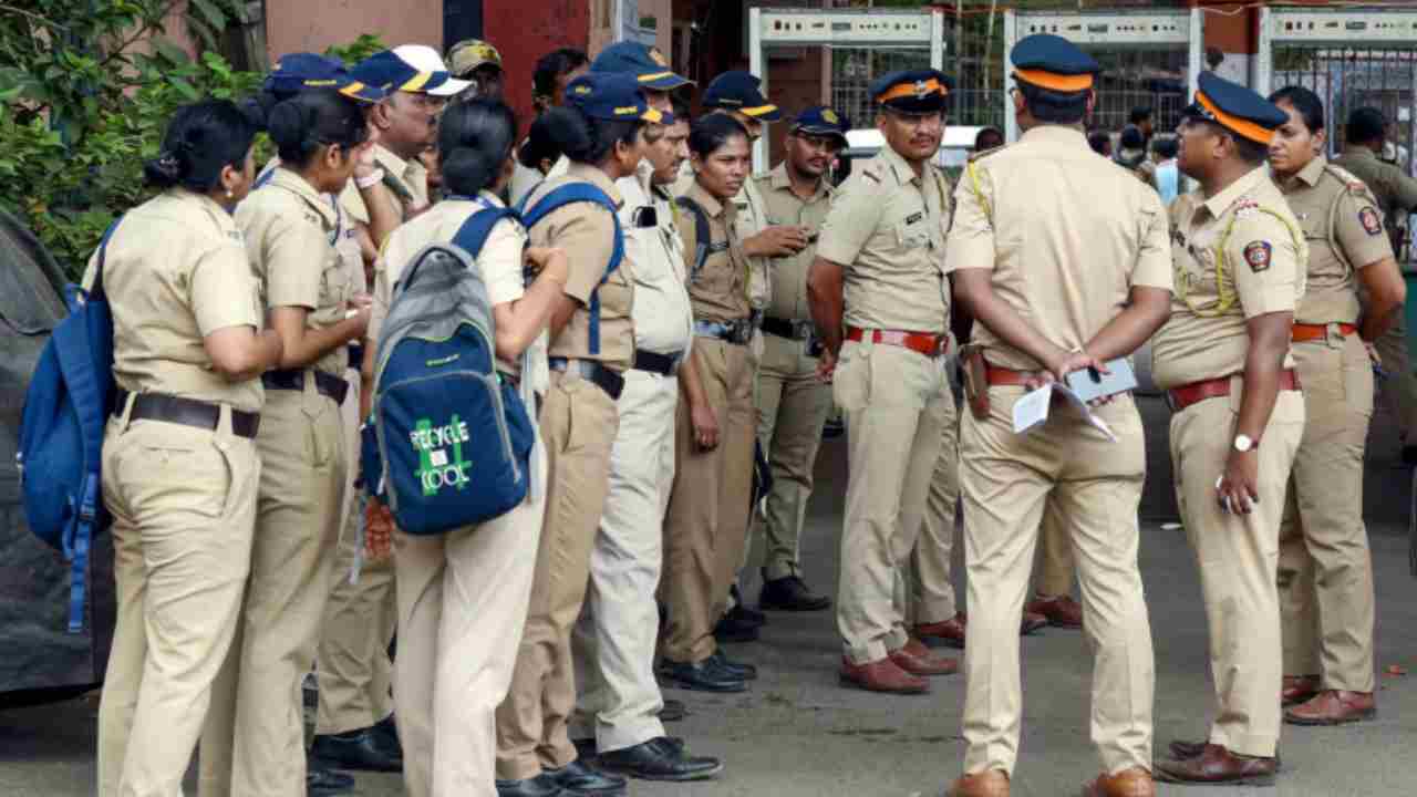 Policemen in this state will get one month extra salary