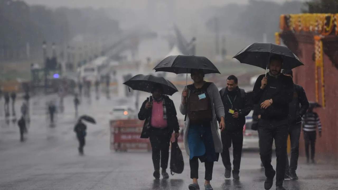 How will the weather be in Delhi NCR for the next 3 days?