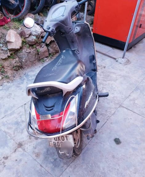 स्कूटी से फर्राटा भर रहा था किशोर, पुलिस ने काटा 25 हजार का चालान