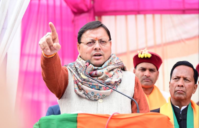 बड़कोट में गरजे सीएम धामी, वोट के लालच में विभाजनकारी ताकतों को बढ़ावा दे रहा विपक्ष