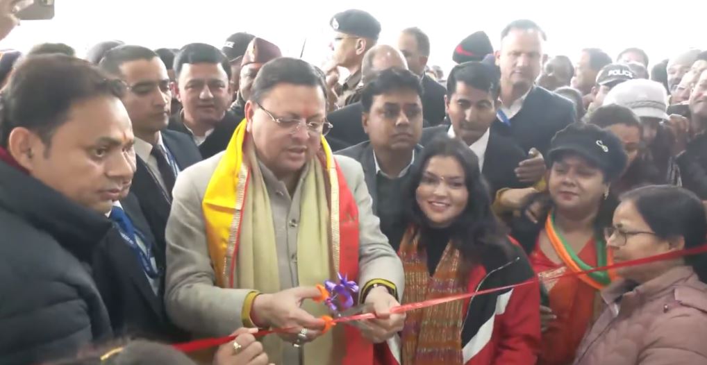 खटीमा पहुंचे सीएम धामी, नवनिर्मित खेल स्टेडियम का किया लोकार्पण