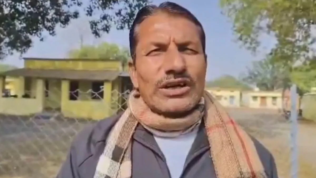 madhya pradesh police-fines rs 300 for-not-wearing-helmet while walking
