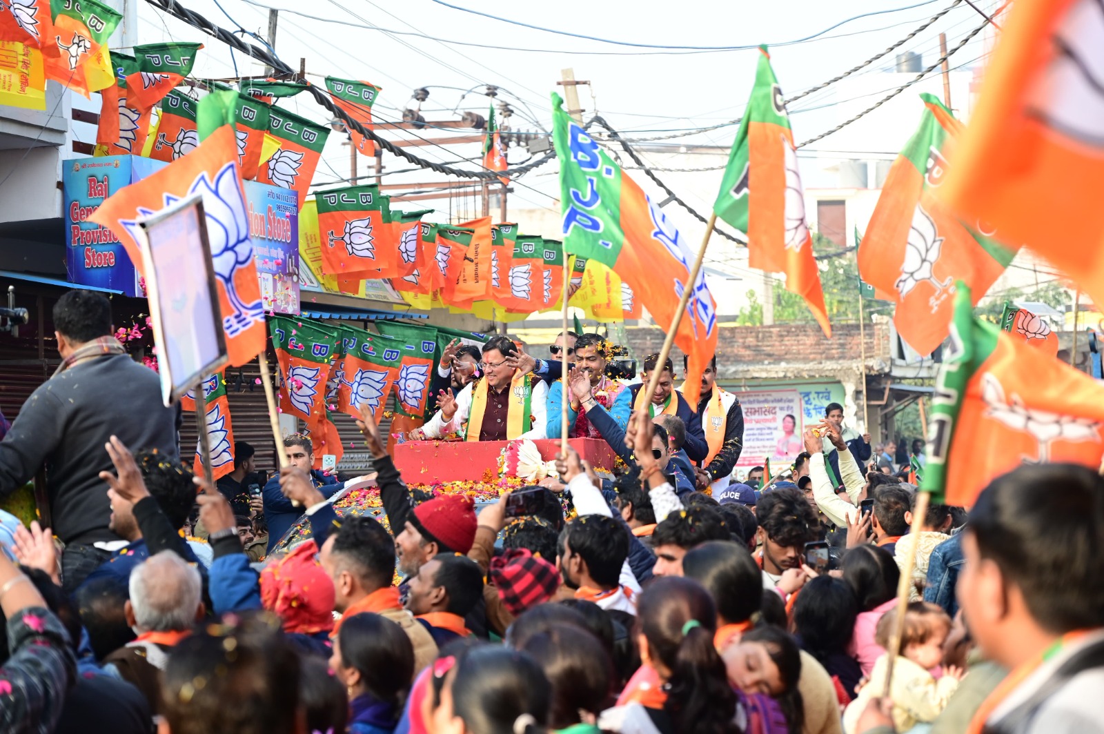 हरिद्वार पहुंचे सीएम धामी, बोले कांग्रेस ने की है सनातन को बदनाम करने की कोशिश